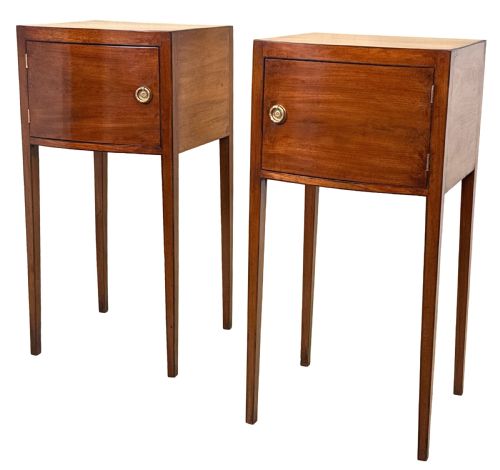 GEORGIAN MAHOGANY PAIR OF BEDSIDE TABLES