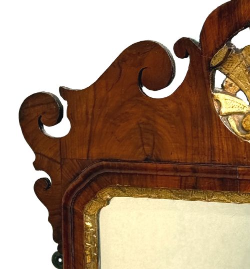 GEORGE II WALNUT GILT WALL MIRROR - ADDITIONAL PHOTO 1