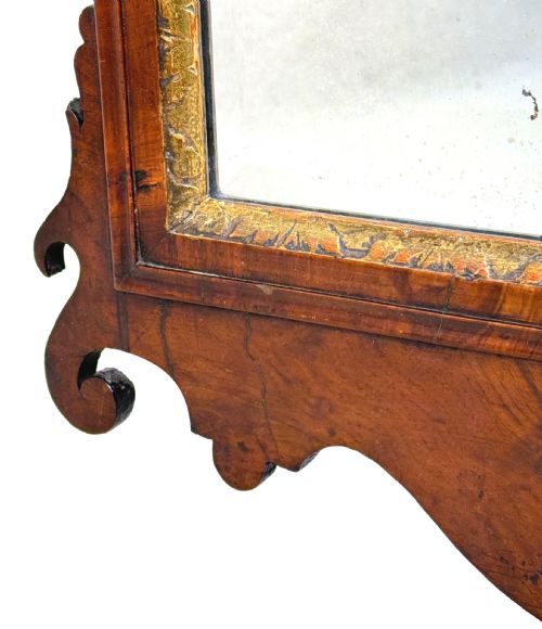 GEORGE II WALNUT GILT WALL MIRROR - ADDITIONAL PHOTO 7