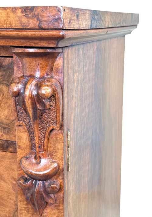 MID 19TH CENTURY BURR WALNUT WELLINGTON CHEST OF DRAWERS - ADDITIONAL PHOTO 7