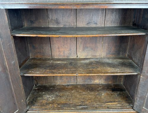 GEORGIAN 18TH CENTURY OAK PRESS CUPBOARD - ADDITIONAL PHOTO 8