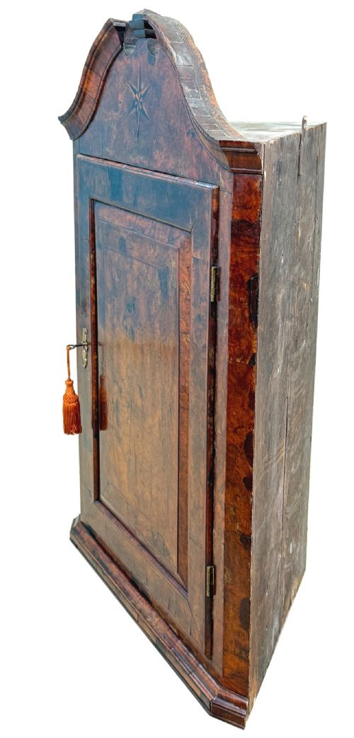 QUEEN ANNE BURR WALNUT HANGING CORNER CUPBOARD - ADDITIONAL PHOTO 5