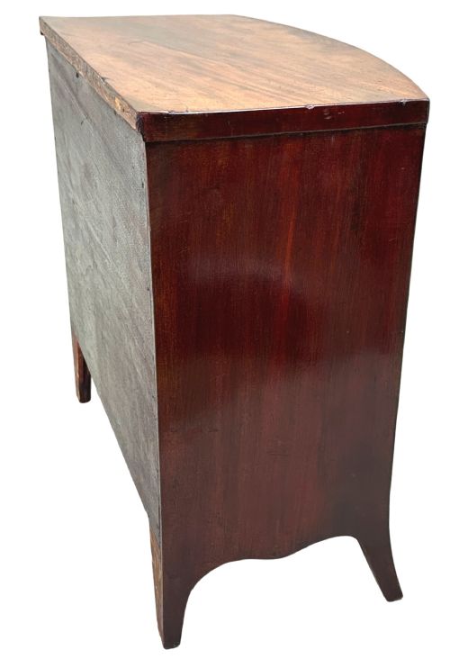 GEORGIAN MAHOGANY MINIATURE BOWFRONT CHEST OF DRAWERS - ADDITIONAL PHOTO 4