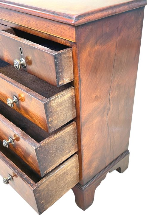 GEORGIAN MAHOGANY MINIATURE CHEST - ADDITIONAL PHOTO 6