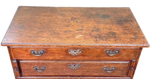 OAK 18TH CENTURY BACHELORS CHEST OF DRAWERS - ADDITIONAL PHOTO 2