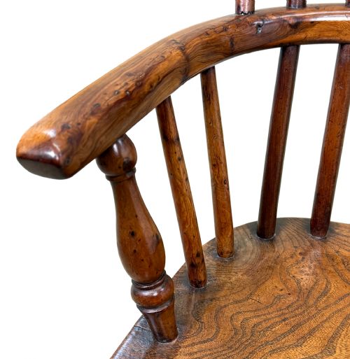 YEW WOOD ANTIQUE CHILDS WINDSOR ARMCHAIR - ADDITIONAL PHOTO 4