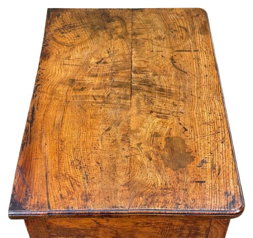 RARE 18TH CENTURY QUILTED ELM GEORGIAN LOWBOY - ADDITIONAL PHOTO 2