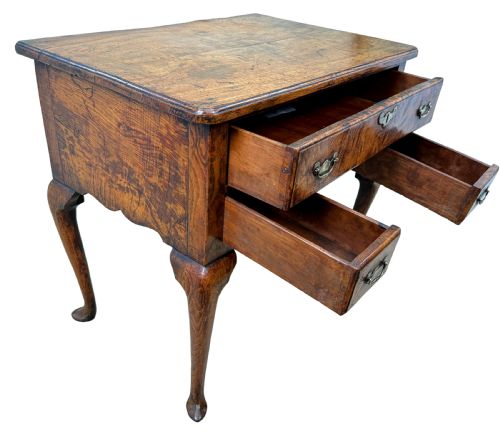 RARE 18TH CENTURY QUILTED ELM GEORGIAN LOWBOY - ADDITIONAL PHOTO 5
