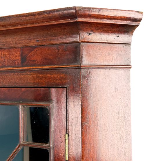 18TH CENTURY GEORGIAN MAHOGANY DOUBLE CORNER CABINET - ADDITIONAL PHOTO 3