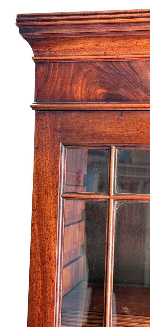 UNUSUAL 18TH CENTURY GEORGIAN MAHOGANY DISPLAY CABINET - ADDITIONAL PHOTO 1