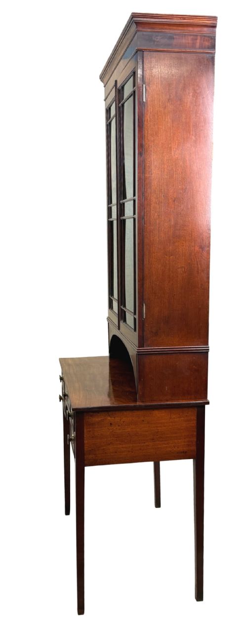 UNUSUAL 18TH CENTURY GEORGIAN MAHOGANY DISPLAY CABINET - ADDITIONAL PHOTO 6