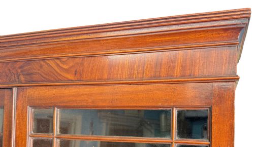 UNUSUAL 18TH CENTURY GEORGIAN MAHOGANY DISPLAY CABINET - ADDITIONAL PHOTO 7