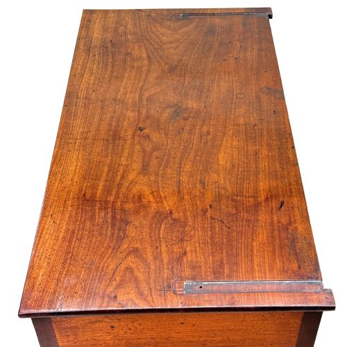 UNUSUAL 18TH CENTURY GEORGIAN MAHOGANY DISPLAY CABINET - ADDITIONAL PHOTO 8