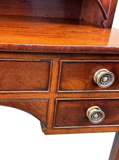 UNUSUAL 18TH CENTURY GEORGIAN MAHOGANY DISPLAY CABINET - ADDITIONAL PHOTO 11