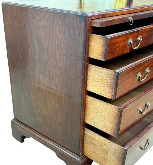18TH CENTURY GEORGIAN MAHOGANY CHEST WITH A SLIDE - ADDITIONAL PHOTO 3