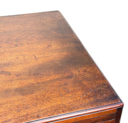 18TH CENTURY GEORGIAN MAHOGANY CHEST WITH A SLIDE - ADDITIONAL PHOTO 7