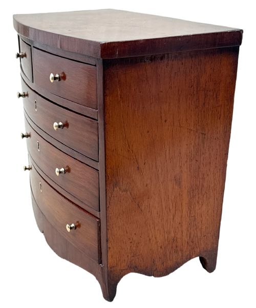 19TH CENTURY VICTORIAN MINIATURE BOWFRONT CHEST - ADDITIONAL PHOTO 2