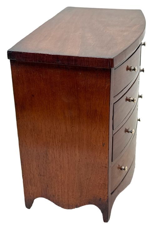 19TH CENTURY VICTORIAN MINIATURE BOWFRONT CHEST - ADDITIONAL PHOTO 5