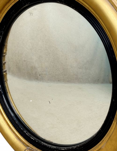SMALL MID 19TH CENTURY GILTWOOD CIRCULAR CONVEX MIRROR - ADDITIONAL PHOTO 7