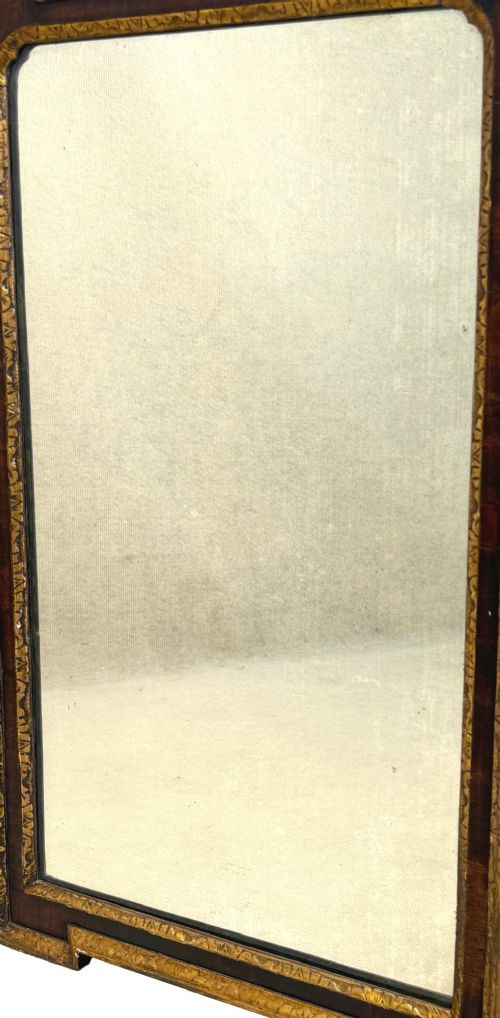 EARLY 18TH CENTURY GEORGIAN WALNUT GILT WALL MIRROR - ADDITIONAL PHOTO 4