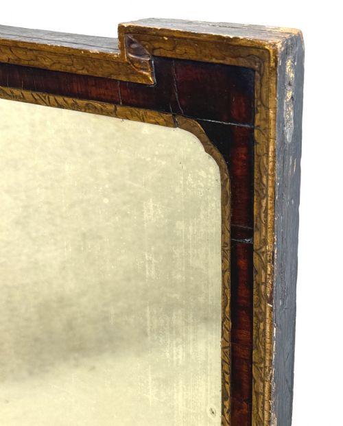 EARLY 18TH CENTURY GEORGIAN WALNUT GILT WALL MIRROR - ADDITIONAL PHOTO 6