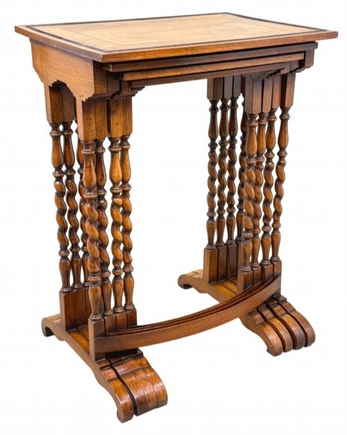 QUARTETTO NEST OF FOUR EARLY 20TH CENTURY WALNUT COFFEE TABLES - ADDITIONAL PHOTO 8