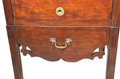 GEORGIAN 18TH CENTURY MATCHED PAIR OF MAHOGANY BEDSIDE NIGHT TABLES - ADDITIONAL PHOTO 8