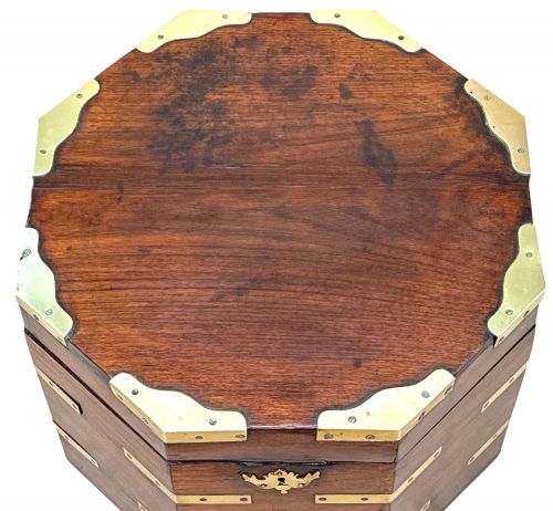 ANGLOINDIAN 18TH CENTURY GEORGIAN PADOUK CELLARETTE - ADDITIONAL PHOTO 1