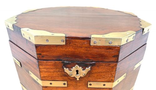ANGLOINDIAN 18TH CENTURY GEORGIAN PADOUK CELLARETTE - ADDITIONAL PHOTO 9