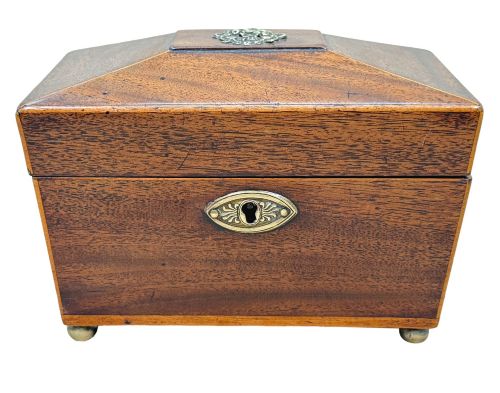 GEORGIAN 18TH CENTURY MAHOGANY SARCOPHAGUS SHAPED TEA CADDY - ADDITIONAL PHOTO 9