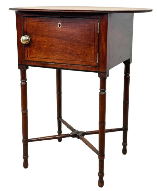 Early 19th Century Mahogany Oval Top Occasional Table, Georgian