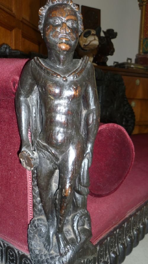 18th Century Carved Walnut Cherub Chaise Longue