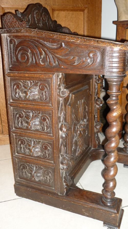 19th Century Carved Oak Lion Mask Davenport Desk