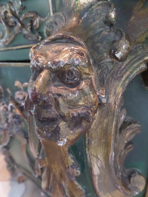 LARGE GERMAN GILT GROTTO CHEST OF DRAWERS COMMODE MASKED BOMBE CARVED - ADDITIONAL PHOTO 5
