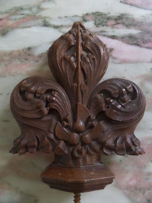 Large 19th Century Carved Oak Gothic Church Poppy Head Finial