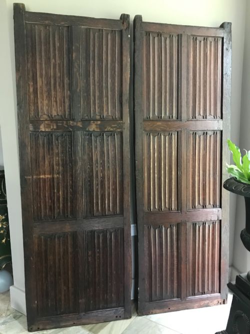 17th Century Carved Oak Linenfold Panel / Panelling