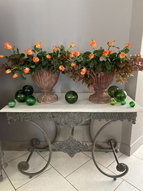 ANTIQUE CAST IRON URNS - ADDITIONAL PHOTO 1