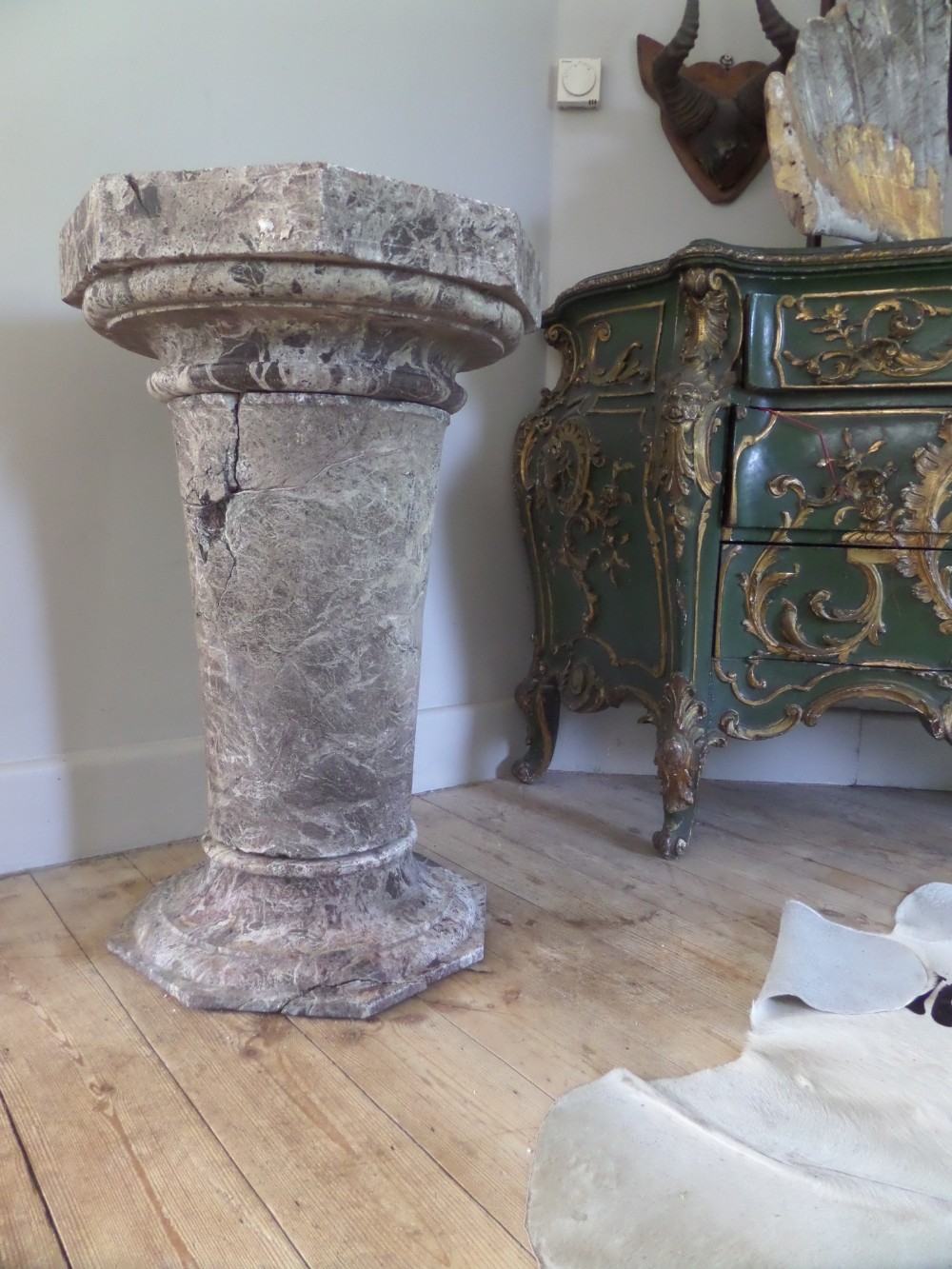 VERY LARGE REGENCY ROUGE SOLID MARBLE SUNDIAL PEDESTAL