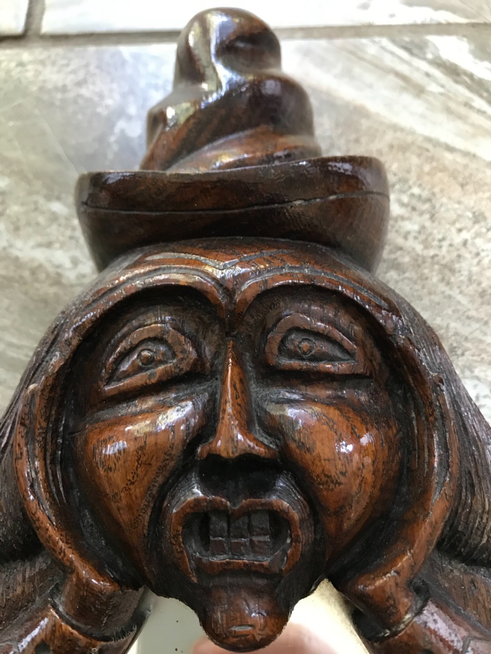 19th Century Carved Oak Welsh Witches Mirror The Scream View VI