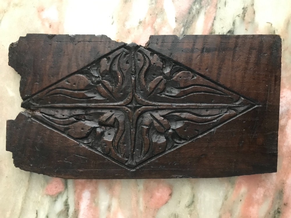 PAIR OF 16TH CENTURY CARVED OAK PANELS View III