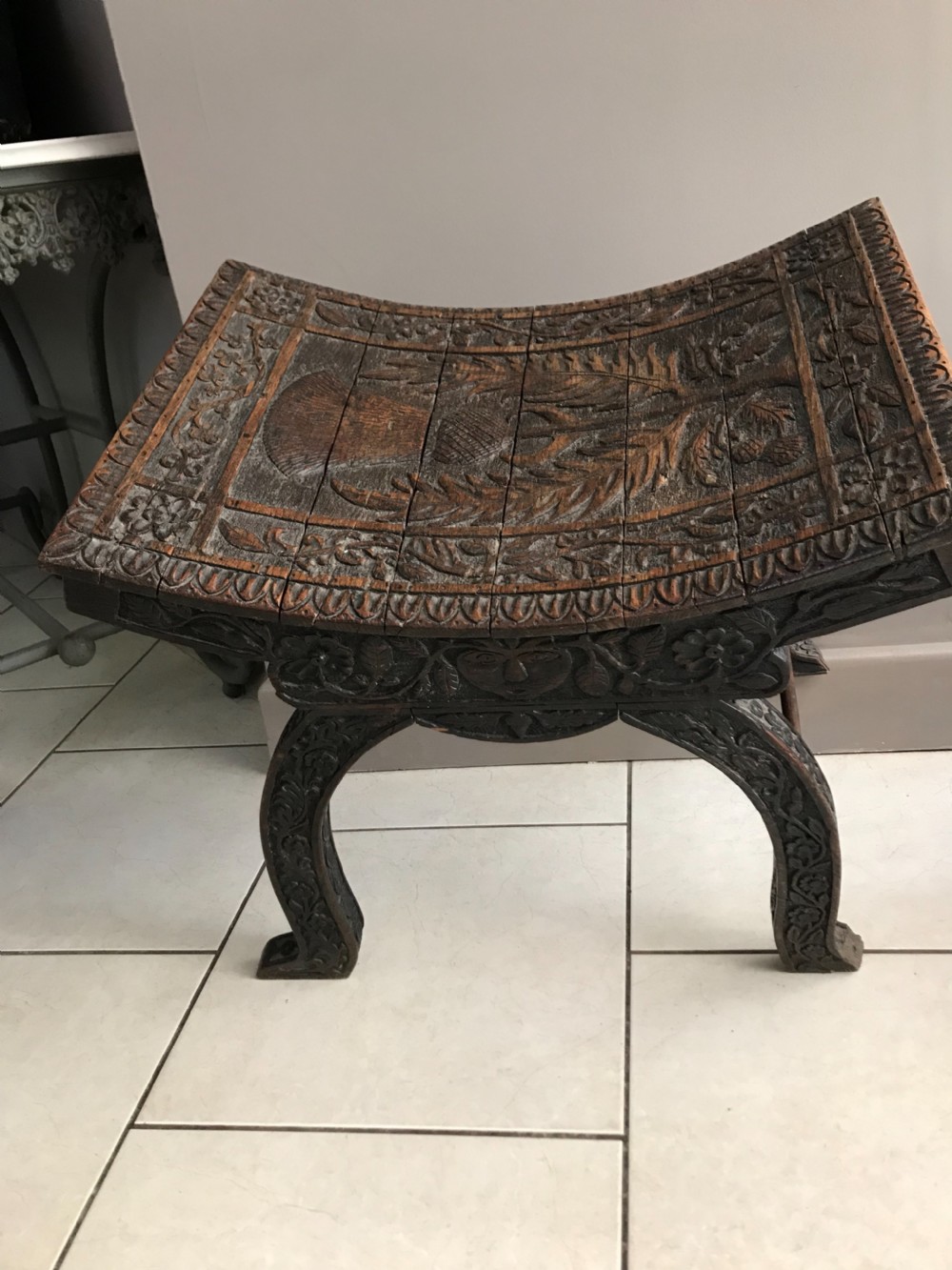 18th Century CARVED OAK GREEN MAN SCOTTISH STOOL