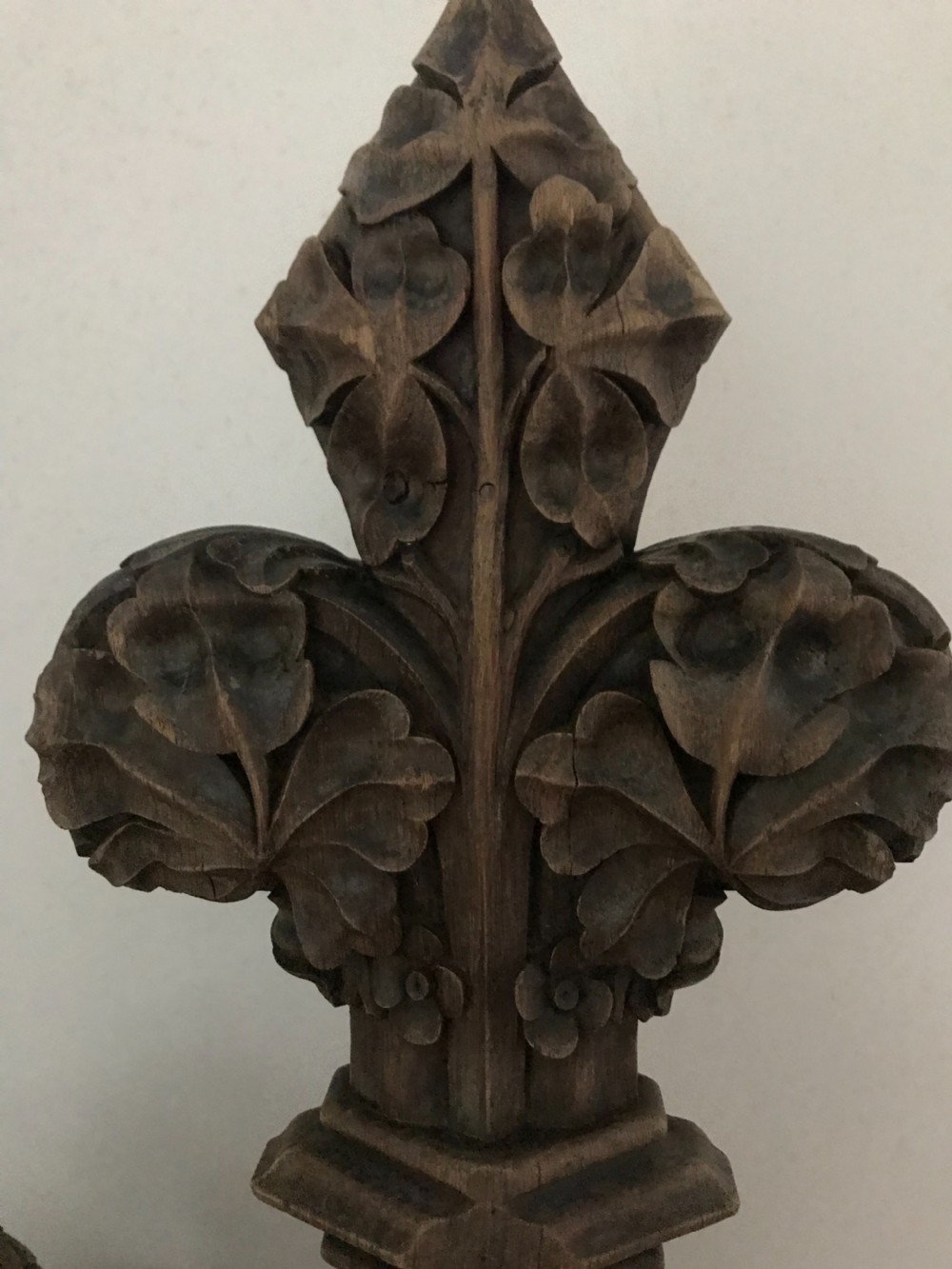 18TH CENTURY CARVED OAK GRIFFIN POPPY PANEL View III