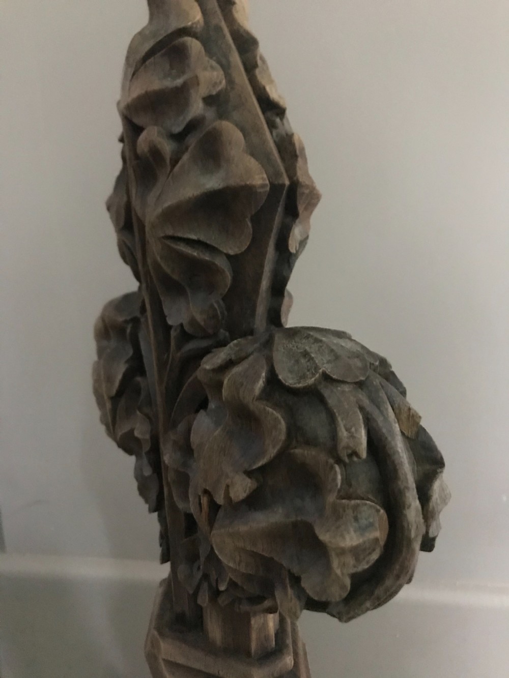 18TH CENTURY CARVED OAK GRIFFIN POPPY PANEL View VII