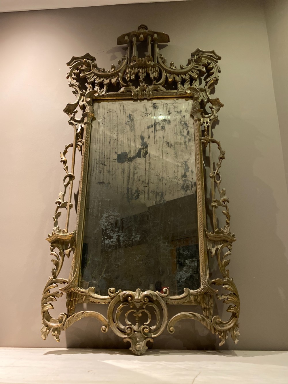 ANTIQUE LARGE CARVED WOODEN CHIPPENDALE Mirror