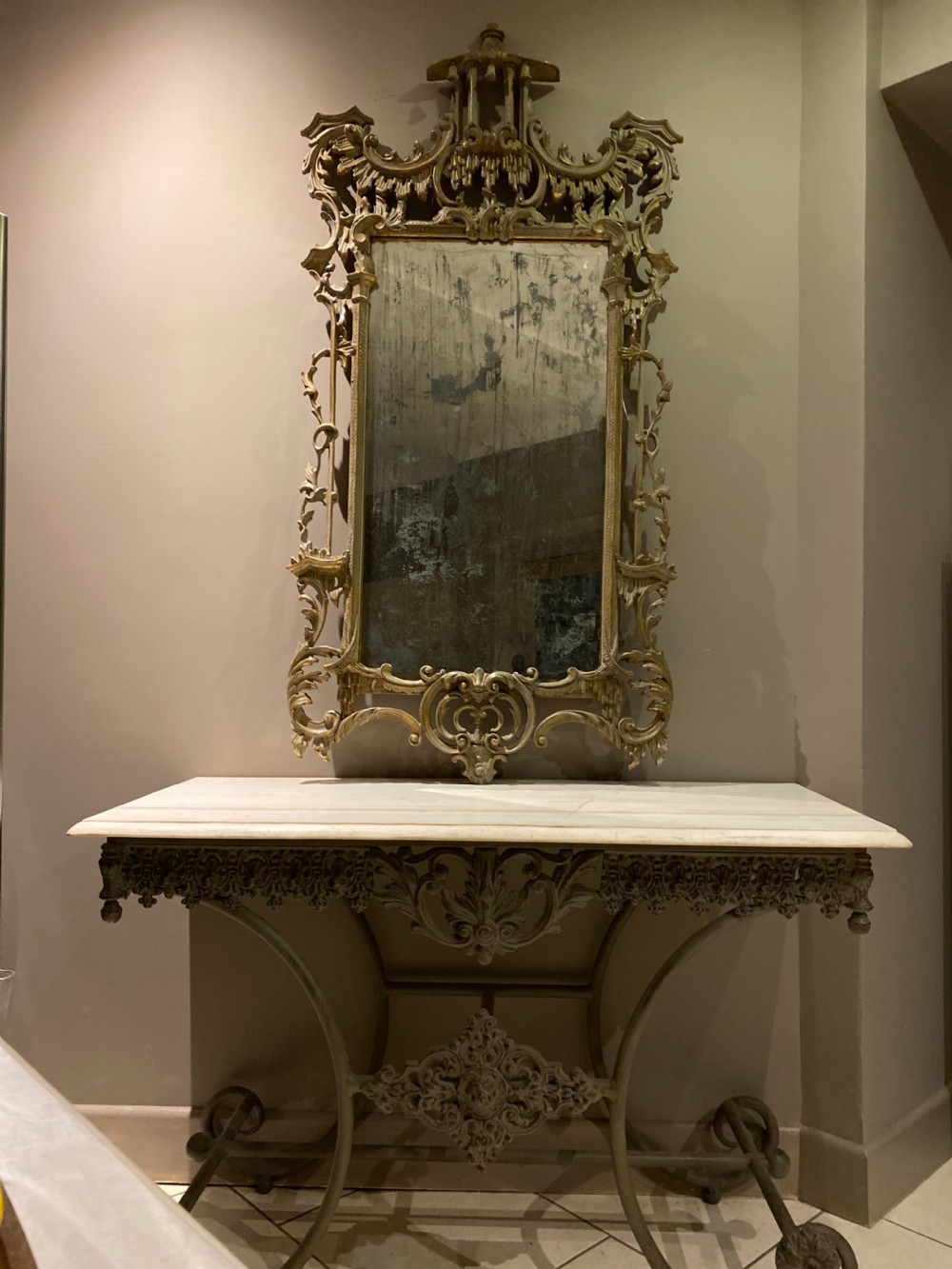 ANTIQUE LARGE CARVED WOODEN CHIPPENDALE Mirror View II