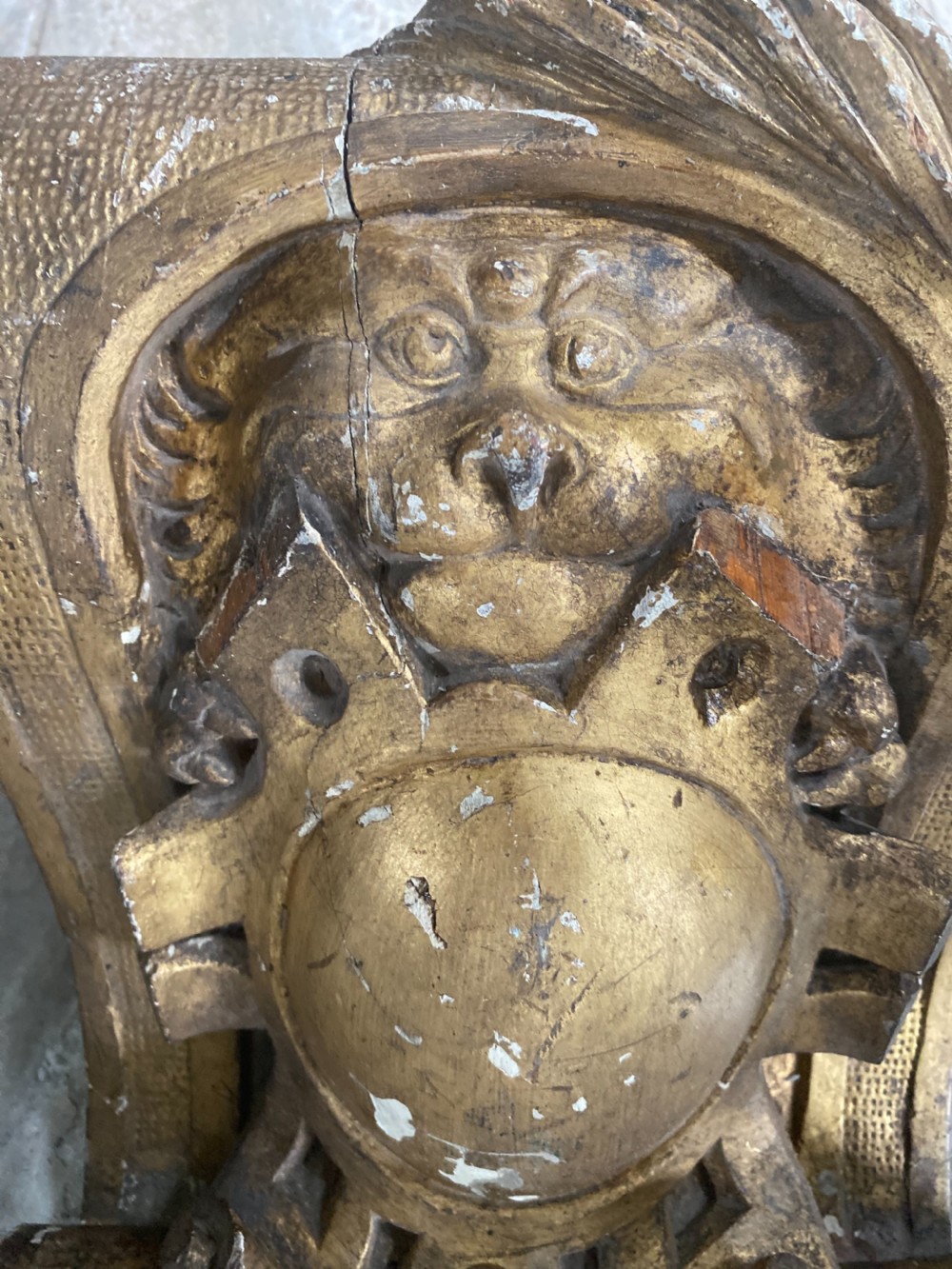 18th Century Carved Gilt Lion Cartouche Architectural Corbel View II