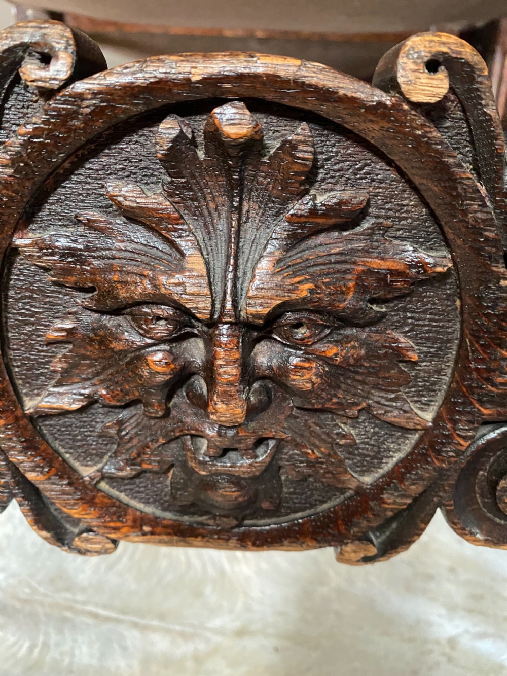 Bodelwyddan Castle 19th Century Carved Oak Green Man Carved DINING Chairs 10 View III