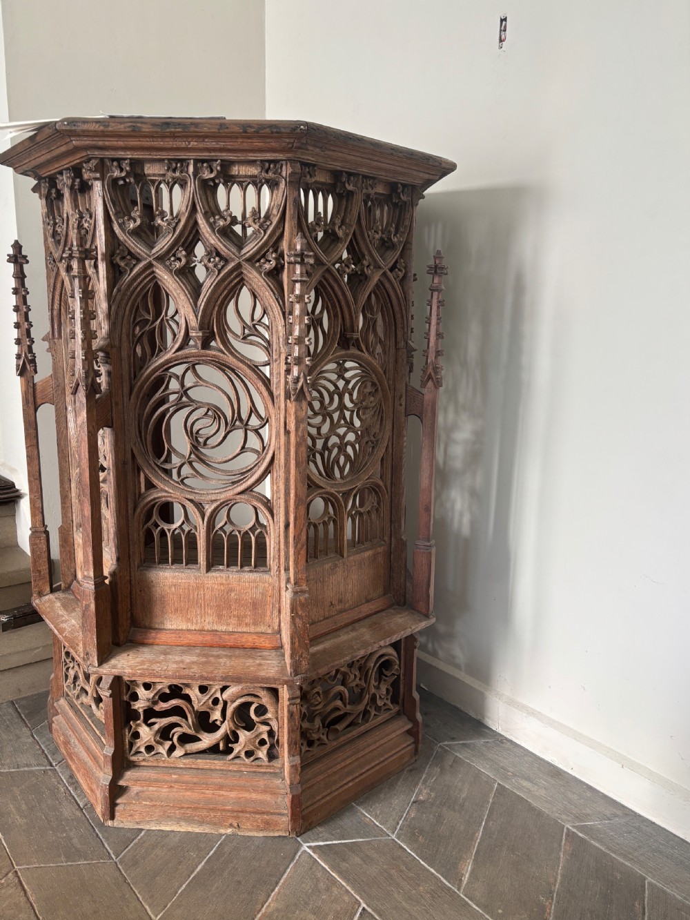 Period Oak Small Pulpit Provenance Carved Oak Cathedral Window Panels