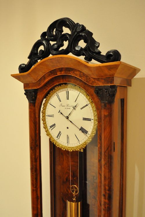 fig 1. Burr Walnut 30 day Viennese Regulator