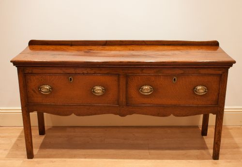fig 1. Oak and Elm Dresser base, circa 1800